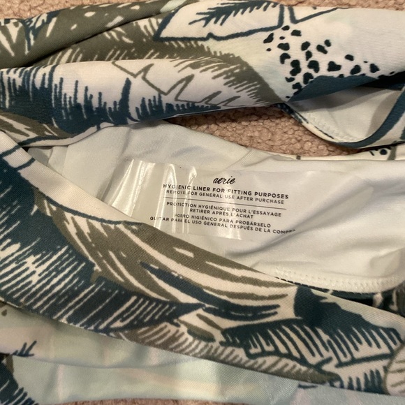 NWT two-piece bikini bandeau keyhole & high waist cheeky green palm aerie swim - Picture 5 of 9